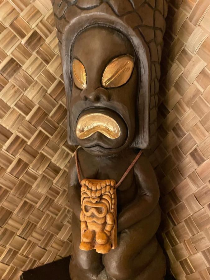 The Kondo Tiki Tampa Eksteriør bilde
